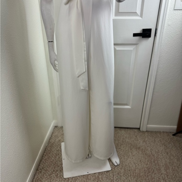 PETAL&PUP LEYTON JUMPSUIT - WHITE Elegant White Wide-Leg Pants Size 12. #336 - Picture 7 of 15